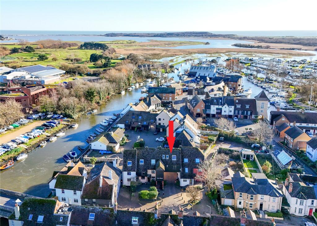 Main image of property: Avon Wharf, Bridge Street, Christchurch, Dorset, BH23