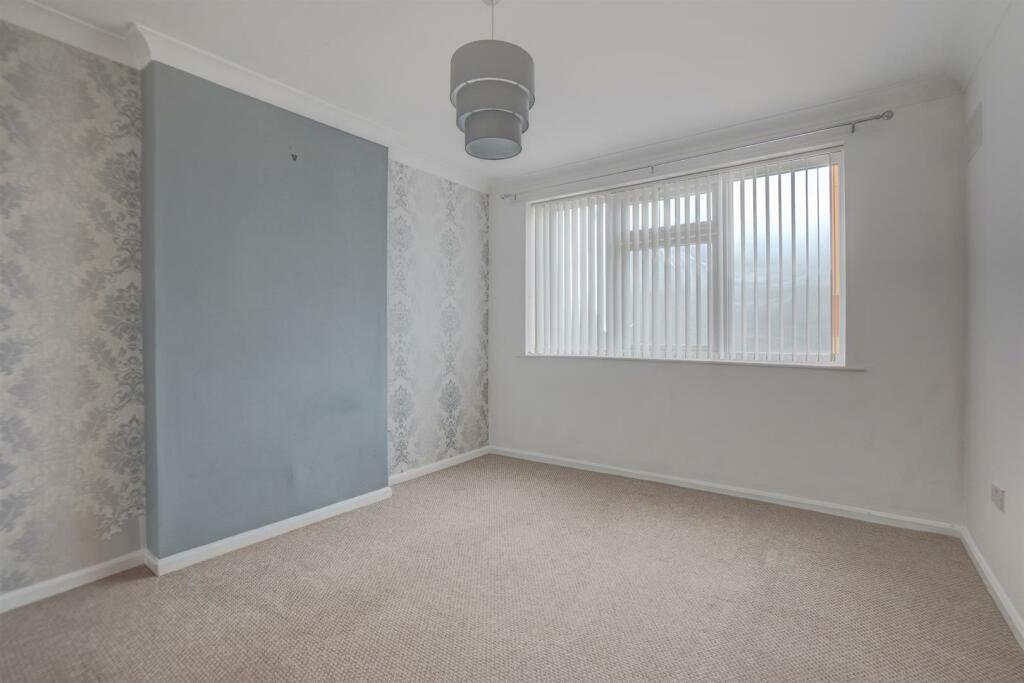 Additional property image - Dumolos Lane, Glascote, Tamworth
