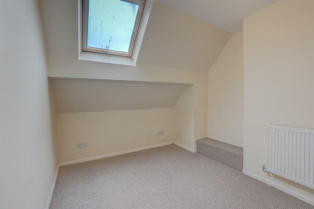 Additional property image - Dumolos Lane, Glascote, Tamworth