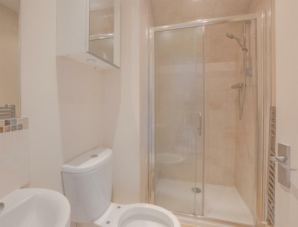 Additional property image - Dumolos Lane, Glascote, Tamworth