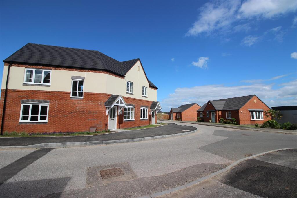 Additional property image - Woodwinds, Little Warton Road, Warton, Tamworth