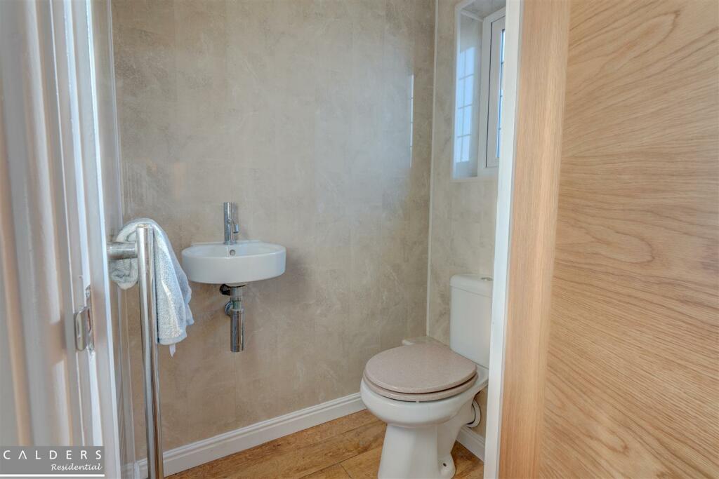 Additional property image - Blackwood Road, Dosthill, Tamworth