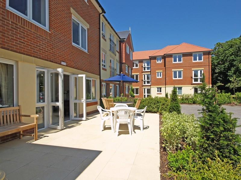 1 bedroom apartment for sale in Rothesay Lodge, 210 Stuart Road