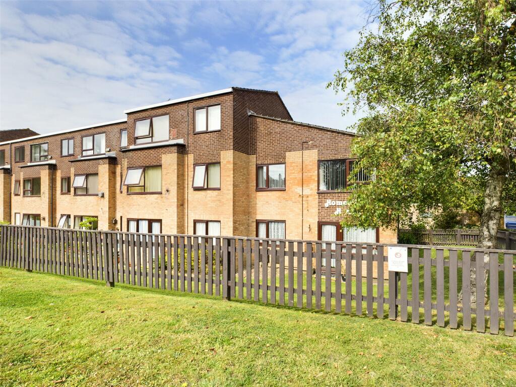 1 bedroom apartment for sale in Homecliffe House, 466470 Lymington