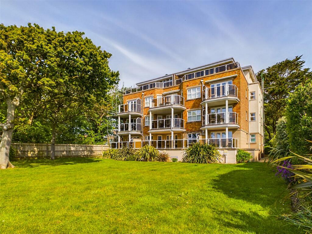 2 bedroom apartment for sale in Rothesay Point, 15 Wharncliffe Road