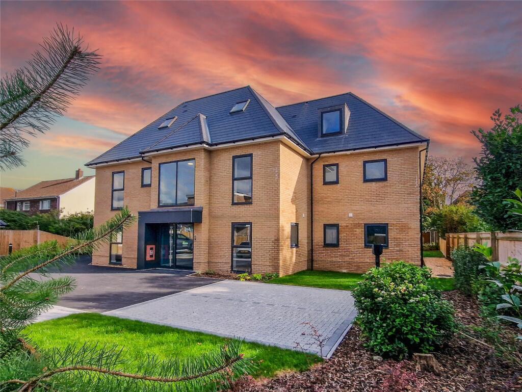 2 bedroom apartment for sale in Wortley Road, Highcliffe, Christchurch