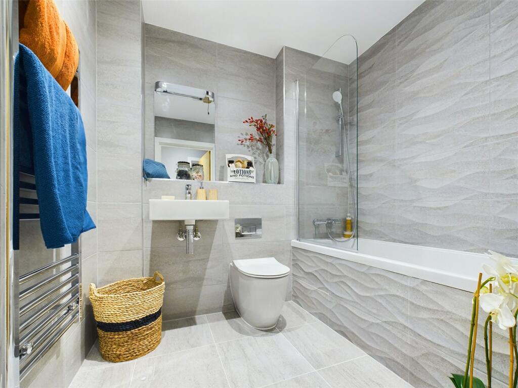 Additional property image - Wortley Road, Highcliffe, Christchurch, Dorset, BH23