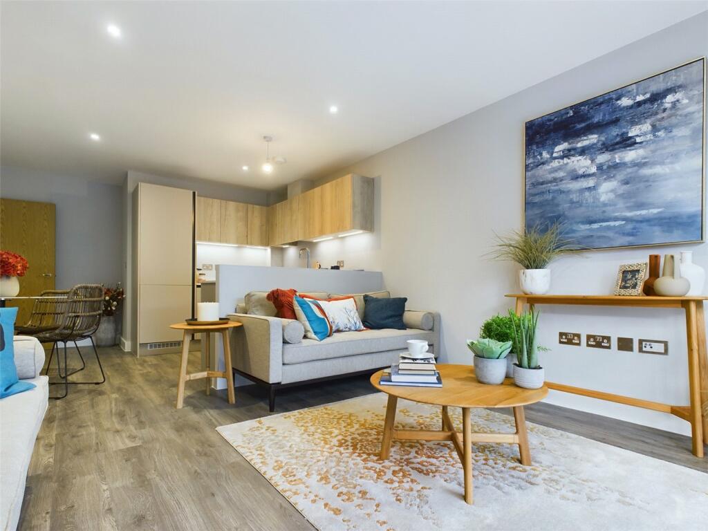 Additional property image - Wortley Road, Highcliffe, Christchurch, Dorset, BH23