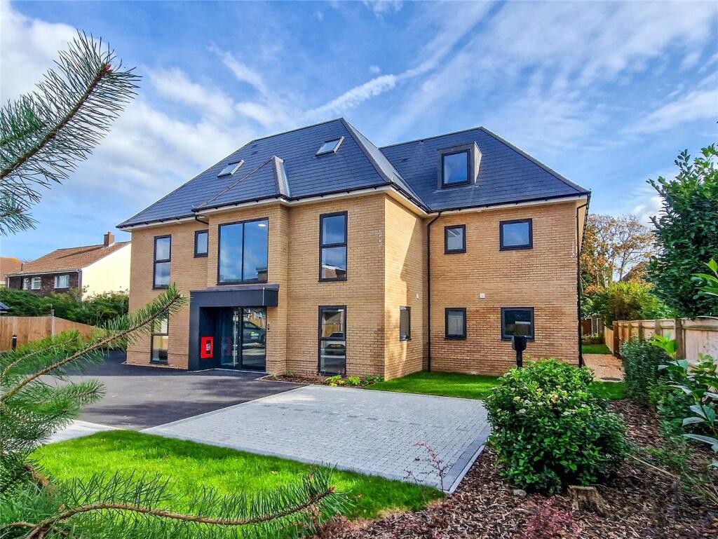 Additional property image - Wortley Road, Highcliffe, Christchurch, Dorset, BH23