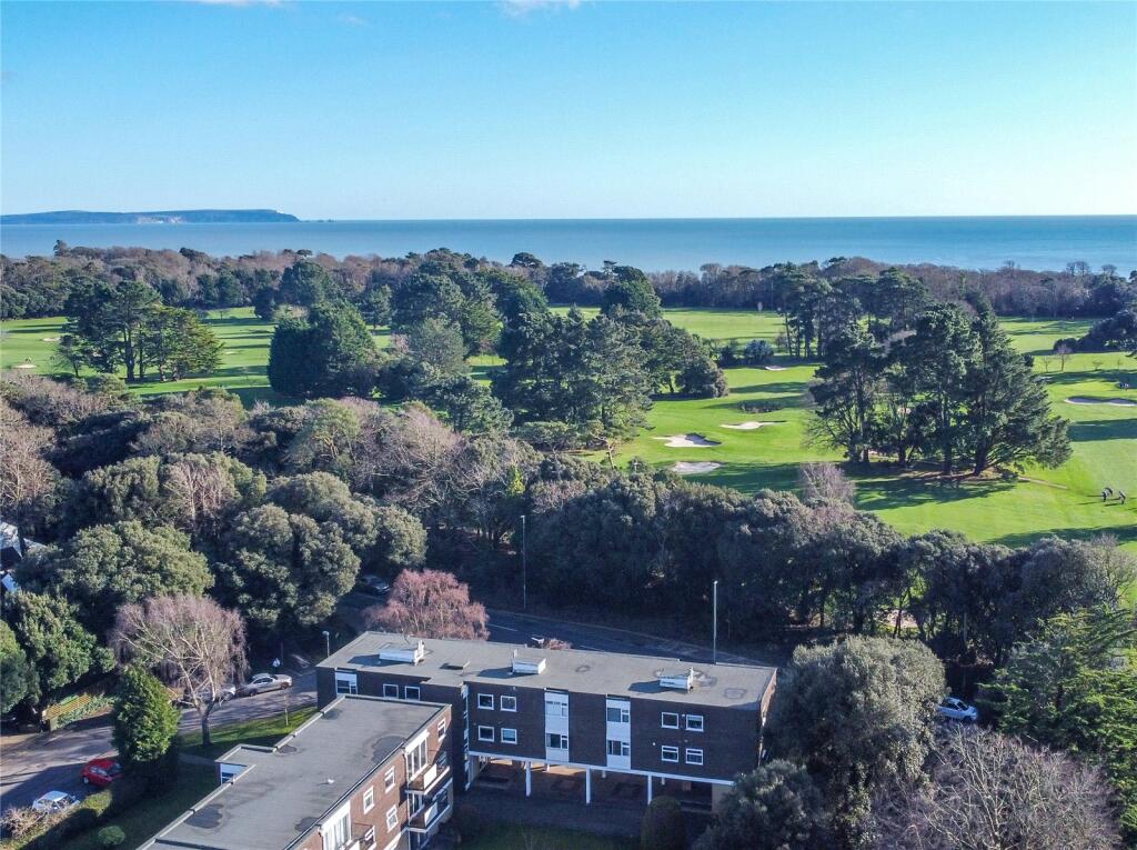 2 bedroom apartment for sale in Lymington Road, Highcliffe, Dorset, BH23