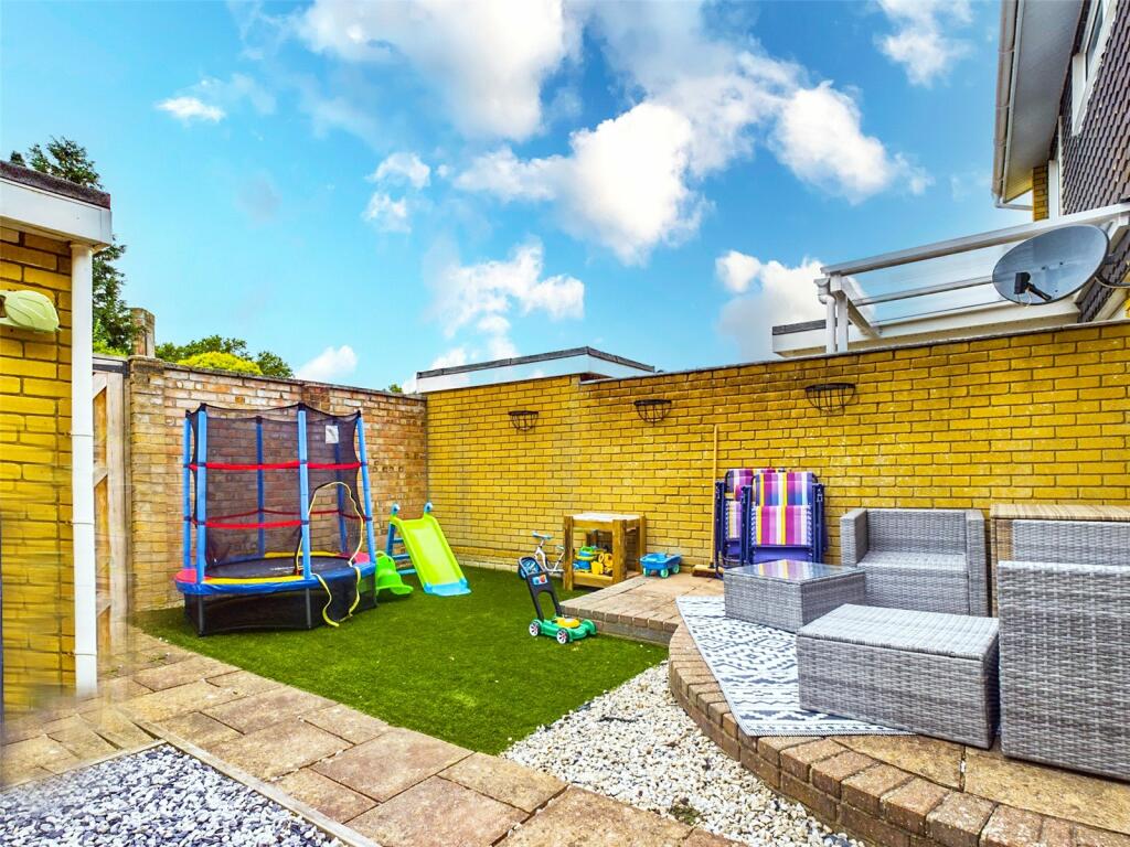 Additional property image - Rowan Drive, Highcliffe, Dorset, BH23