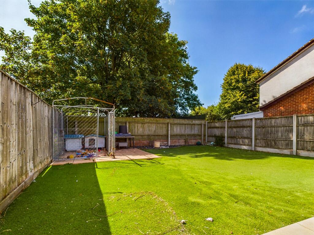 Additional property image - Celandine Close, Highcliffe, Dorset, BH23