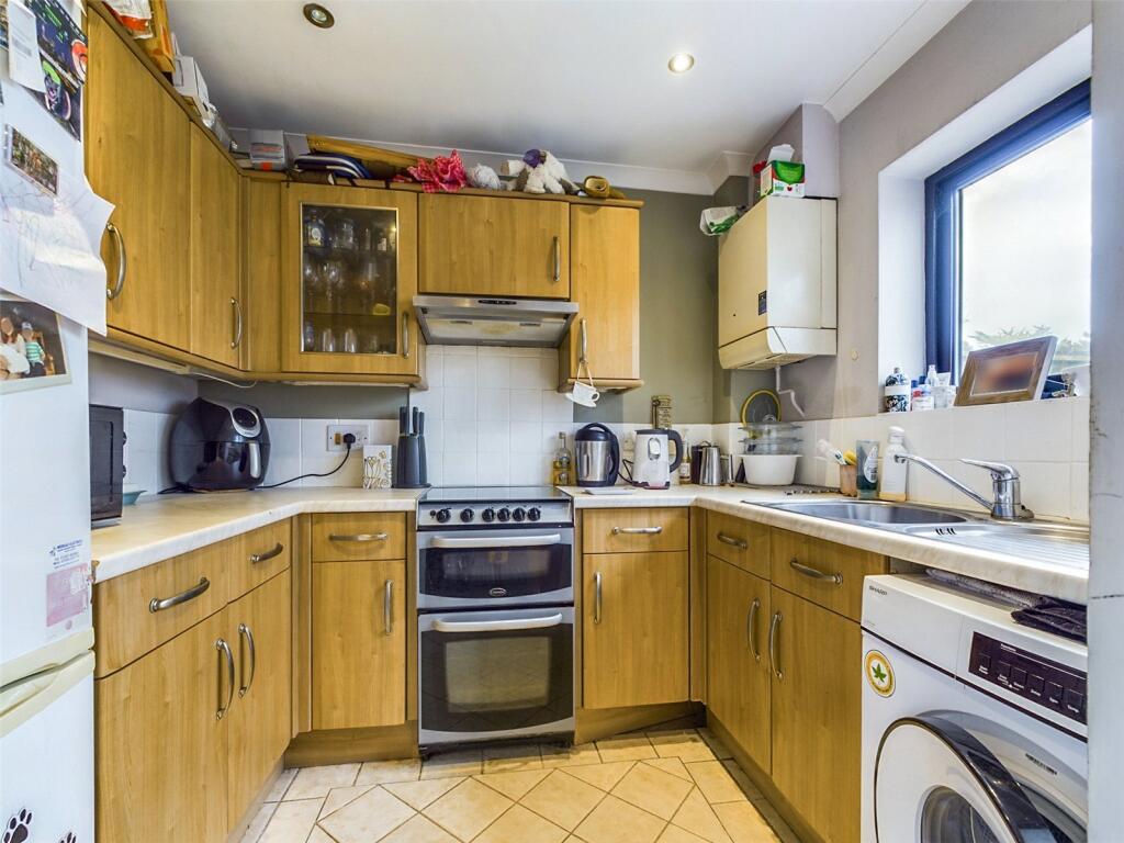 Additional property image - Celandine Close, Highcliffe, Dorset, BH23