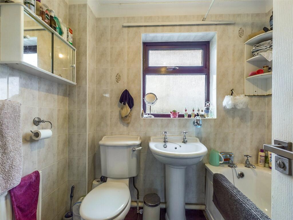 Additional property image - Celandine Close, Highcliffe, Dorset, BH23