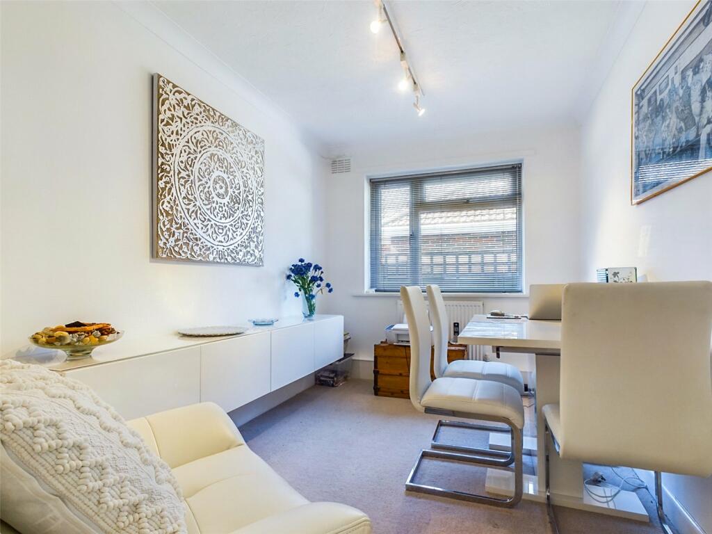 Additional property image - Elphinstone Road, Highcliffe, Christchurch, Dorset, BH23