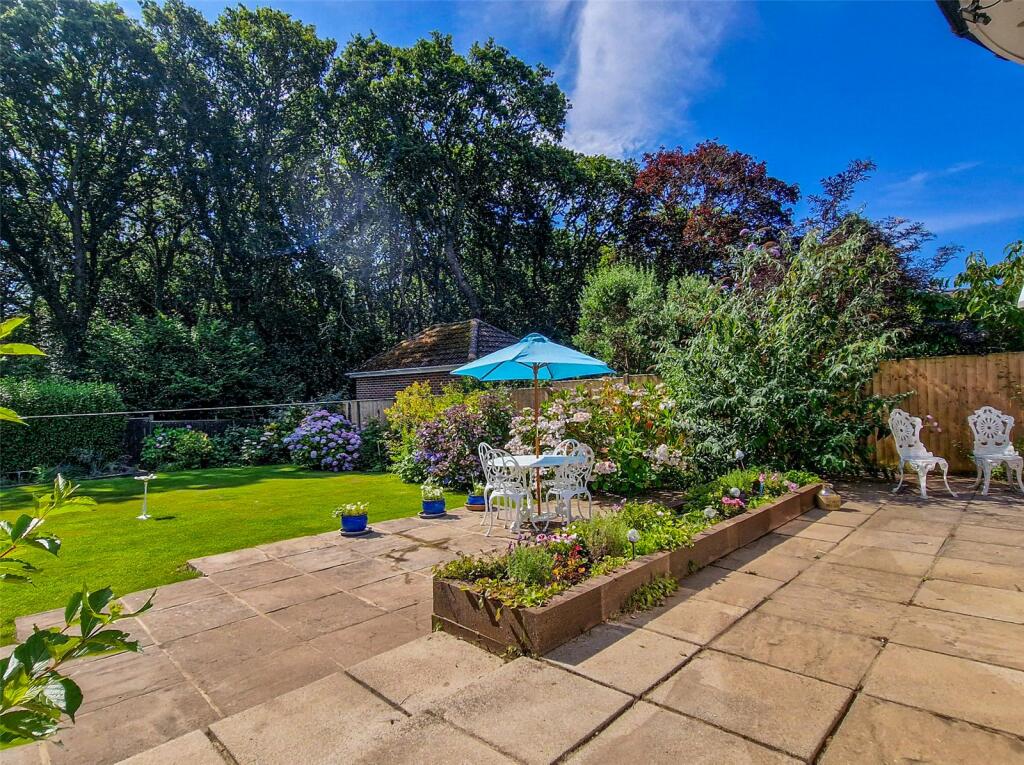 Additional property image - Elphinstone Road, Highcliffe, Christchurch, Dorset, BH23