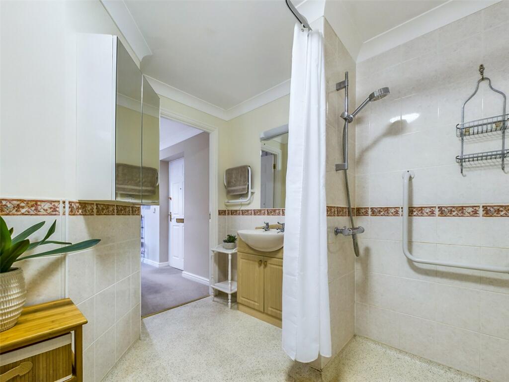 Additional property image - Highview Court, 46 Wortley Road, Highcliffe, BH23