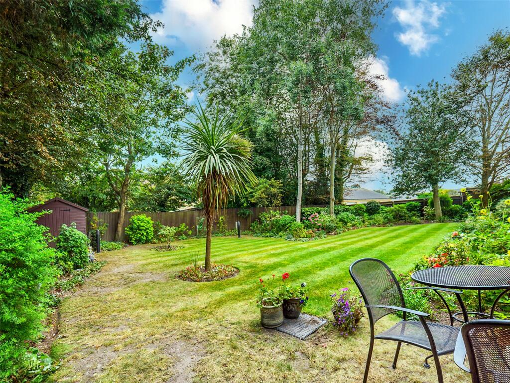 Additional property image - Highview Court, 46 Wortley Road, Highcliffe, BH23