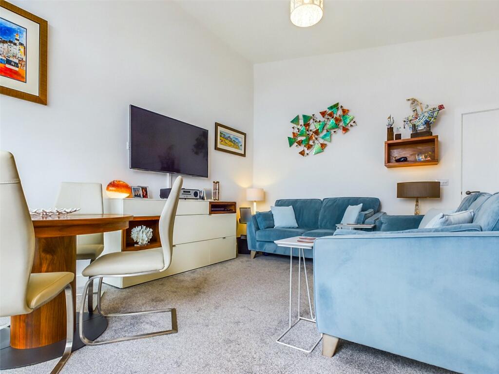 Additional property image - Waterford Road, Highcliffe, Christchurch, Dorset, BH23