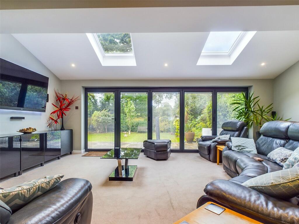 Additional property image - Hazel Close, Highcliffe, Dorset, BH23