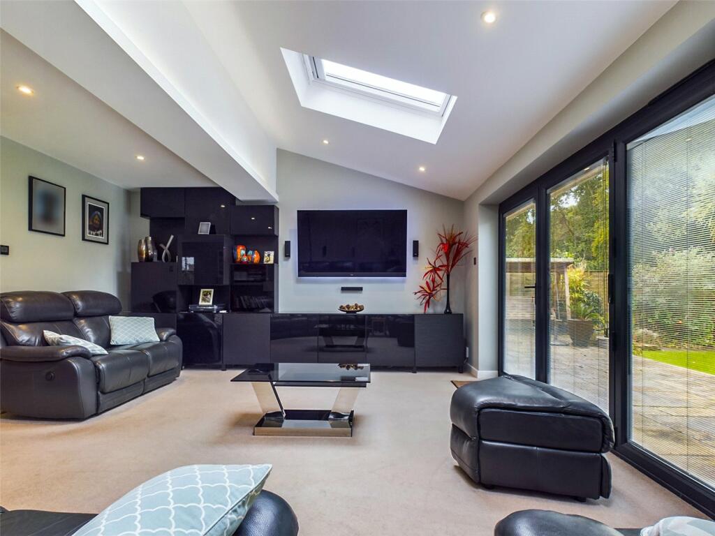 Additional property image - Hazel Close, Highcliffe, Dorset, BH23