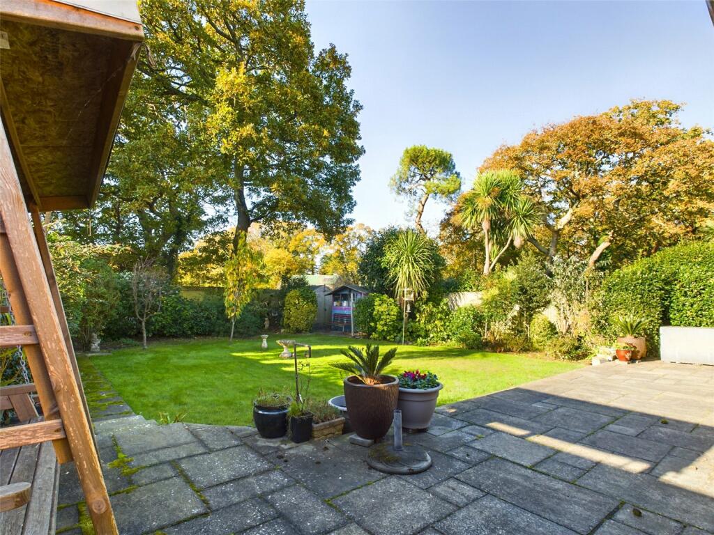 Additional property image - Hazel Close, Highcliffe, Dorset, BH23