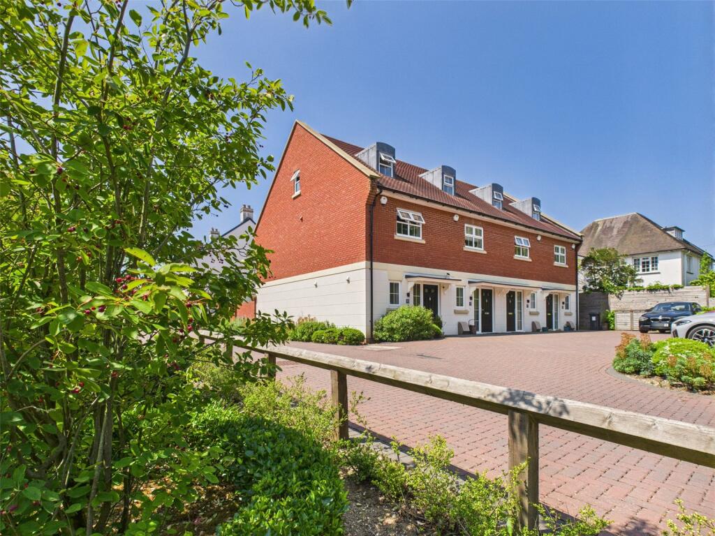 Main image of property: The Glen, Walkford, Christchurch, Dorset, BH23