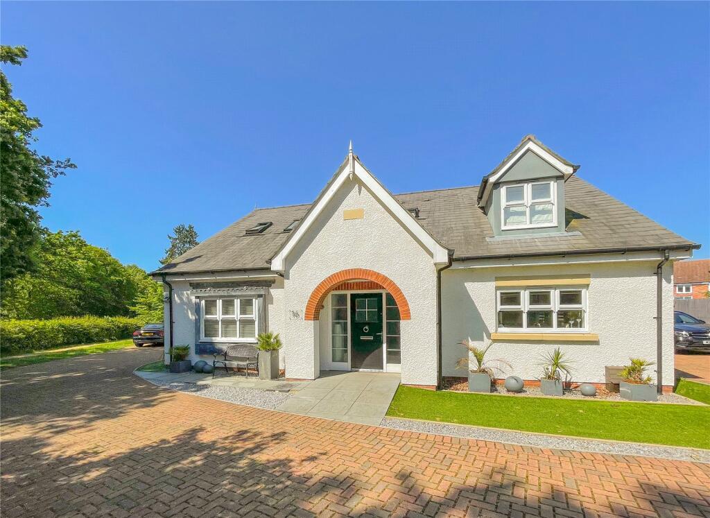 4 bedroom detached house for sale in Marryat Way, Bransgore