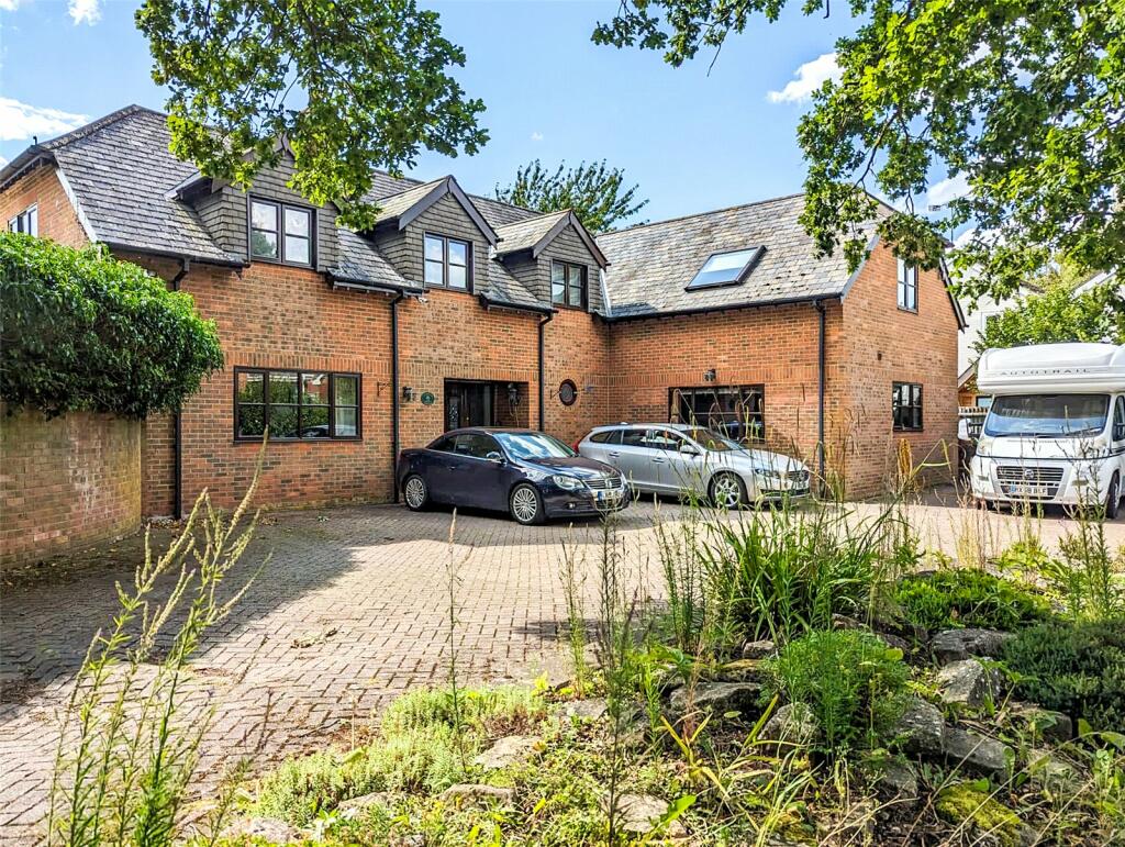 6 bedroom detached house for sale in West Road, Bransgore, Christchurch