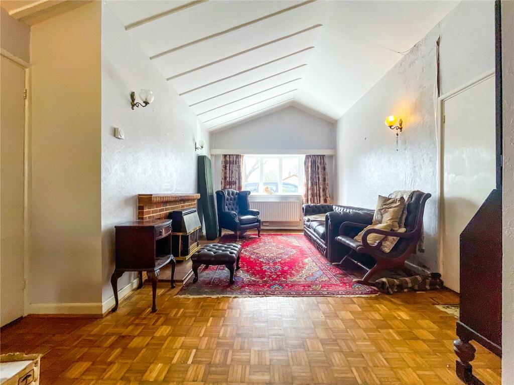 3 bedroom bungalow for sale in Wiltshire Road, Bransgore, Christchurch