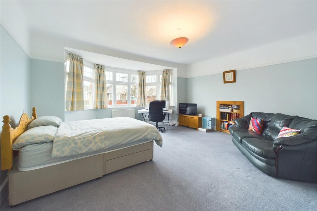Additional property image - St. Albans Avenue, Queens Park, Bournemouth, Dorset, BH8