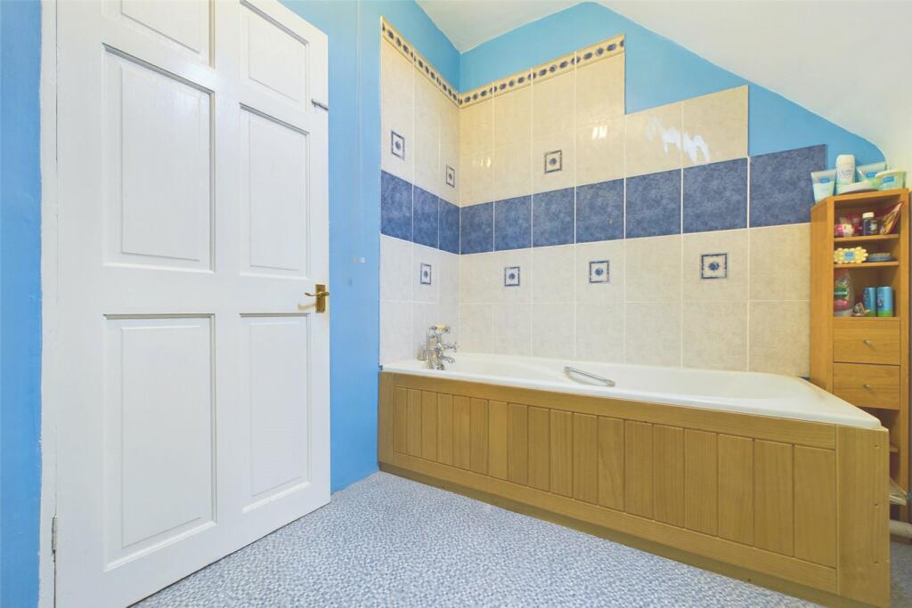 Additional property image - St. Albans Avenue, Queens Park, Bournemouth, Dorset, BH8