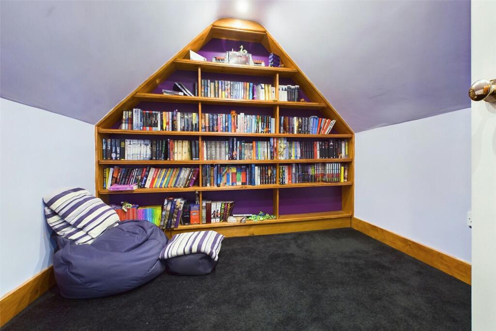 Additional property image - St. Albans Avenue, Queens Park, Bournemouth, Dorset, BH8