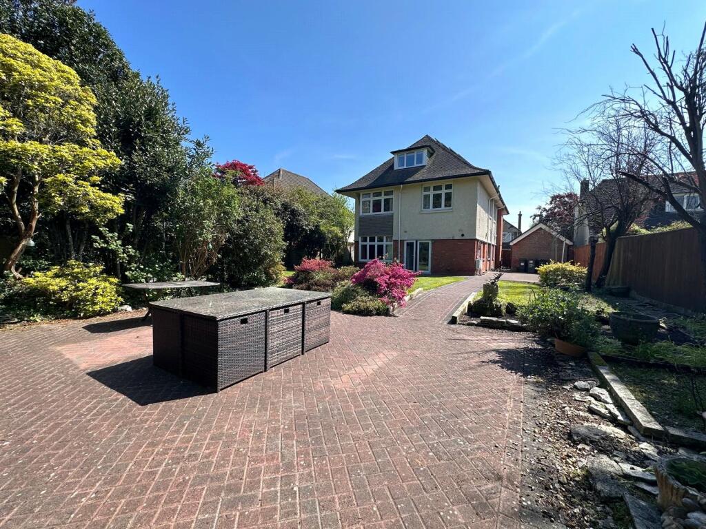 Additional property image - St. Albans Avenue, Queens Park, Bournemouth, Dorset, BH8