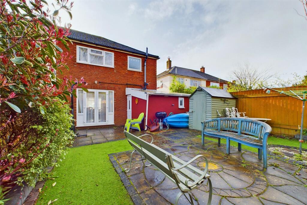 2 bedroom semidetached house for sale in Northey Road, Southbourne