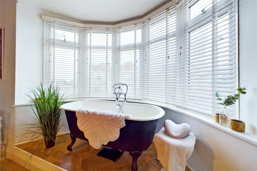 Additional property image - Southbourne Overcliff Drive, Bournemouth, Dorset, BH6