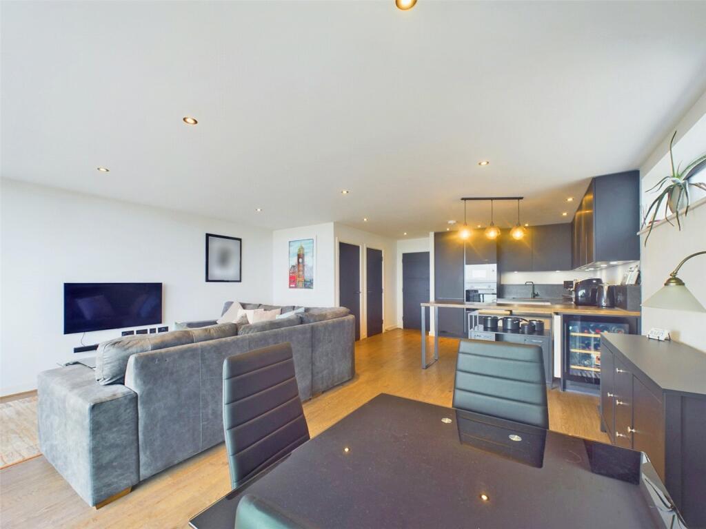 Additional property image - Boscombe Overcliff Drive, Bournemouth, Dorset, BH5