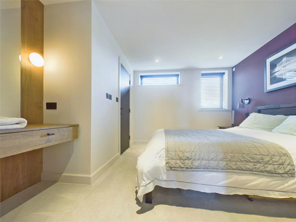 Additional property image - Boscombe Overcliff Drive, Bournemouth, Dorset, BH5