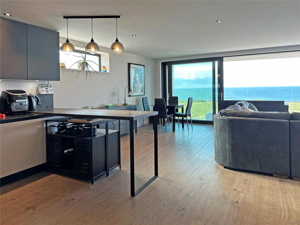Additional property image - Boscombe Overcliff Drive, Bournemouth, Dorset, BH5