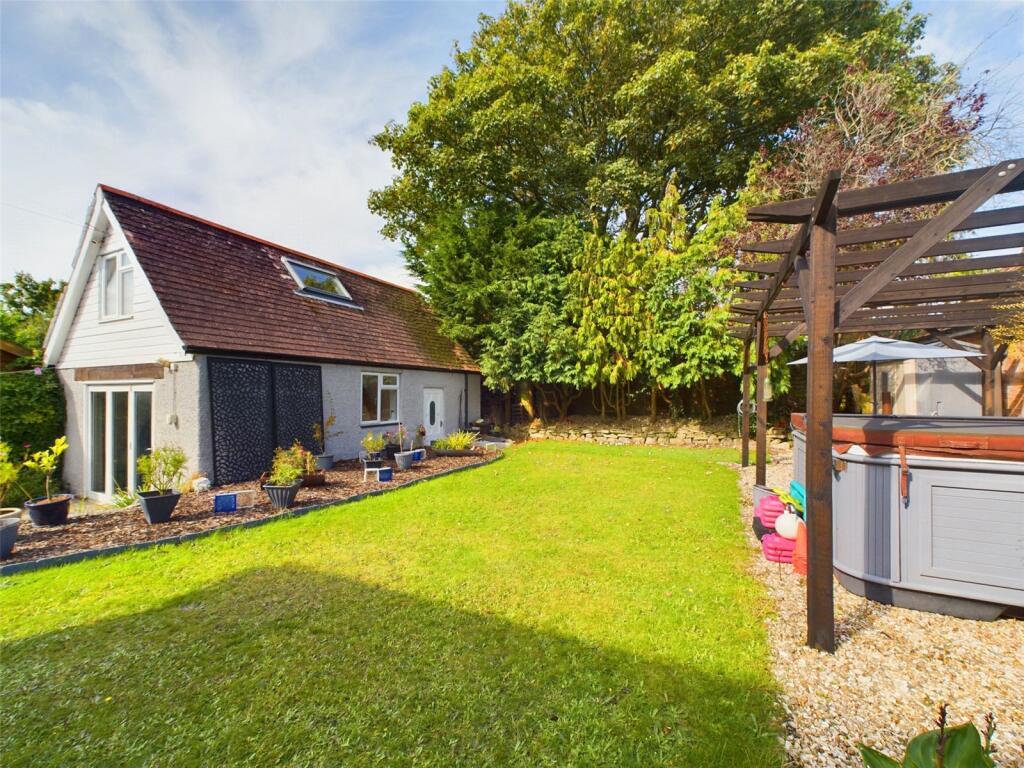 Additional property image - Wentworth Avenue, Bournemouth, Dorset, BH5