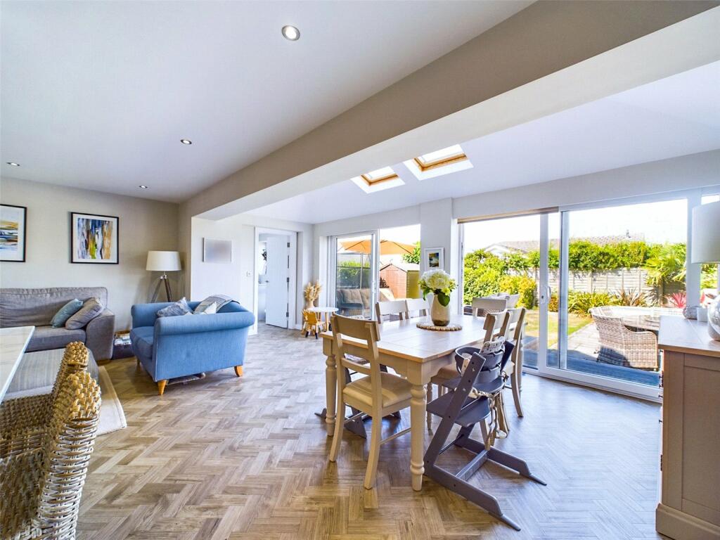 Additional property image - Kingsley Close, Hengistbury Head, Bournemouth, Dorset, BH6