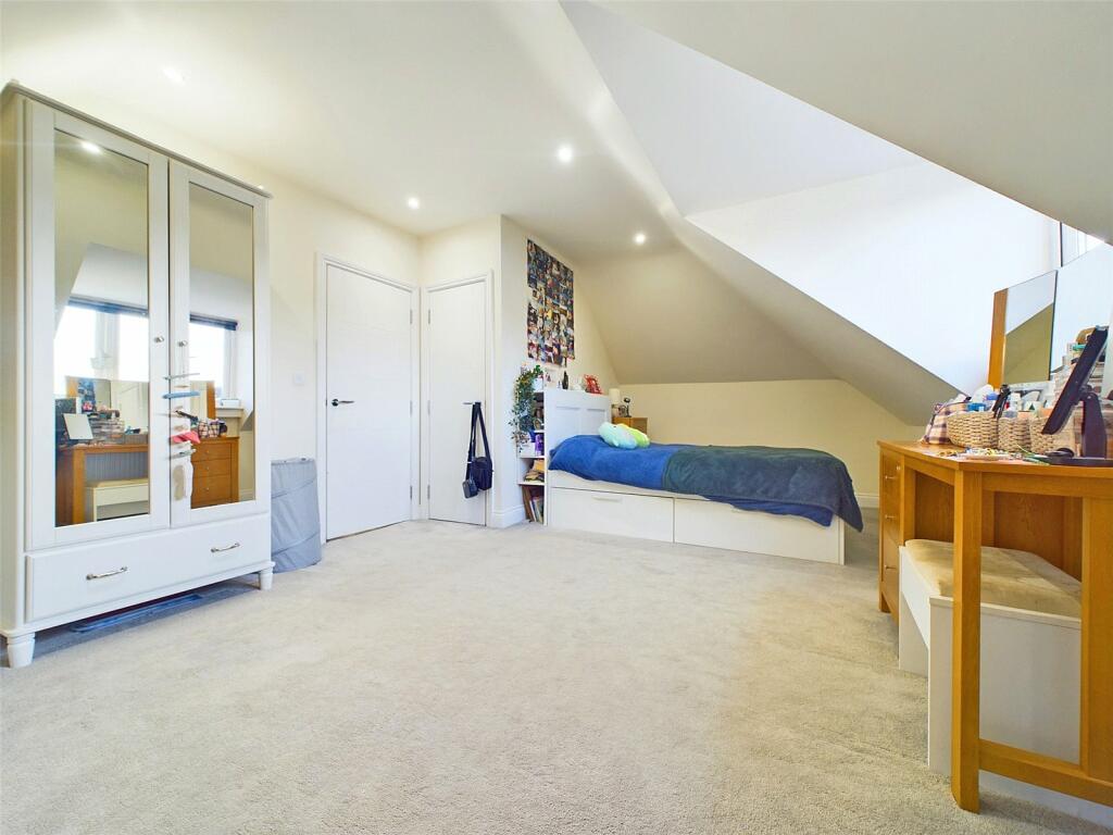 Additional property image - Grand Avenue, Bournemouth, Dorset, BH6