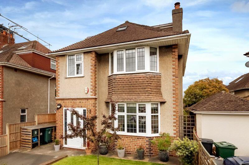 4 bedroom detached house for sale in Eastfield Road WestburyonTrym, BS9