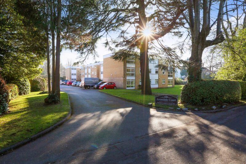 2 bedroom flat for sale in Goodeve Road Sneyd Park, BS9