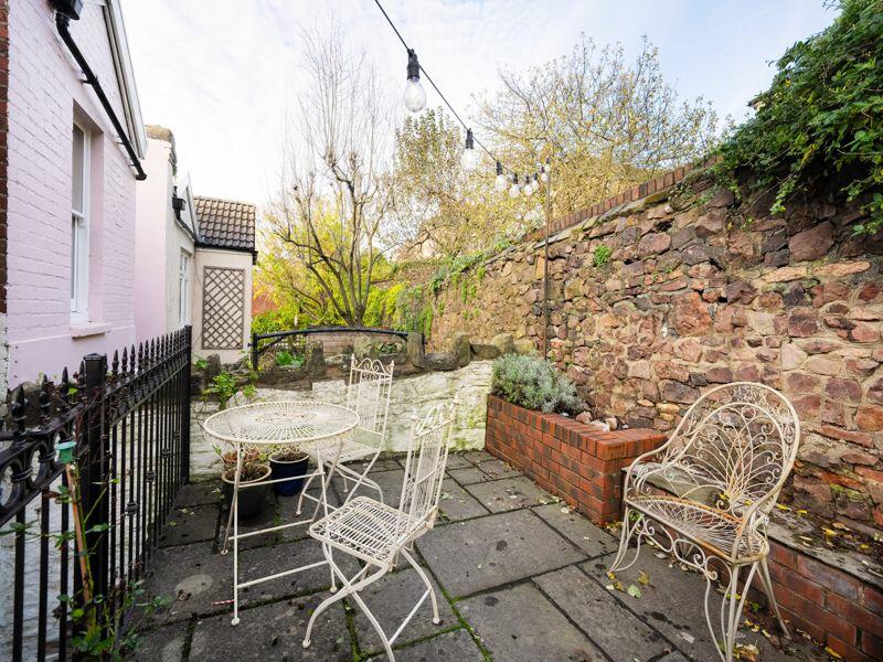 Additional property image - Ambra Terrace | Cliftonwood