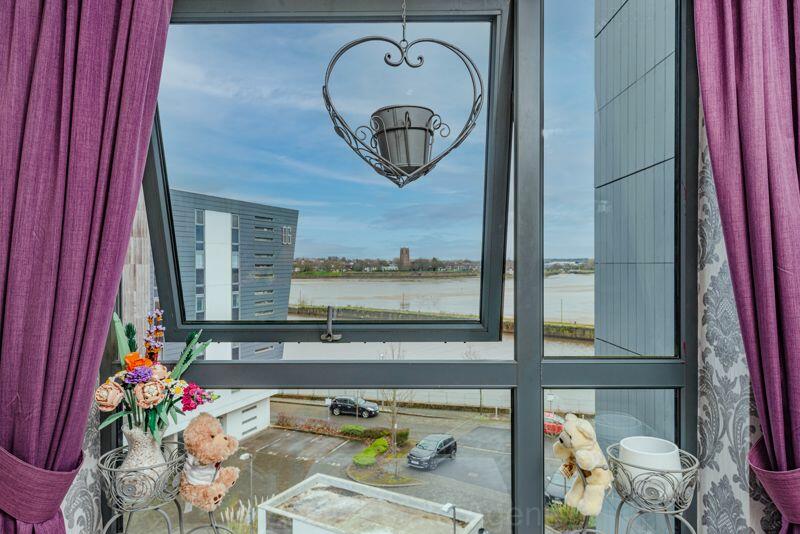 2 bedroom apartment for sale in The Decks, Runcorn, WA7