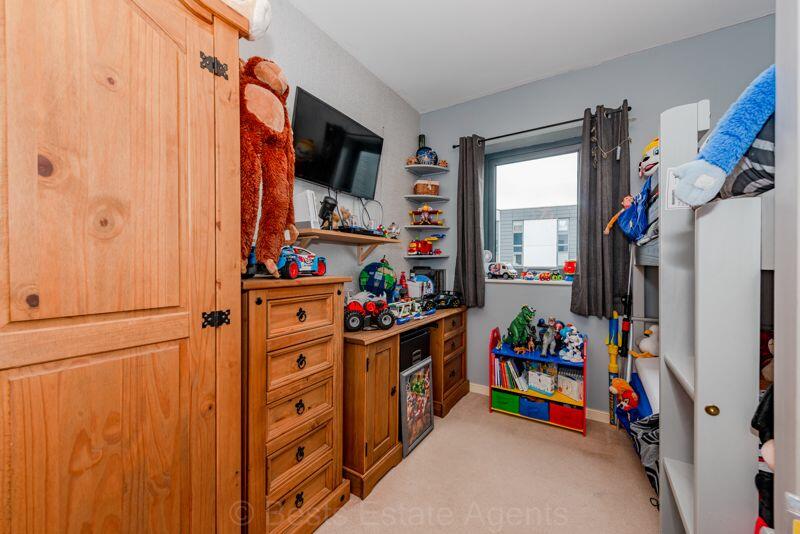 2 bedroom apartment for sale in The Decks, Runcorn, WA7