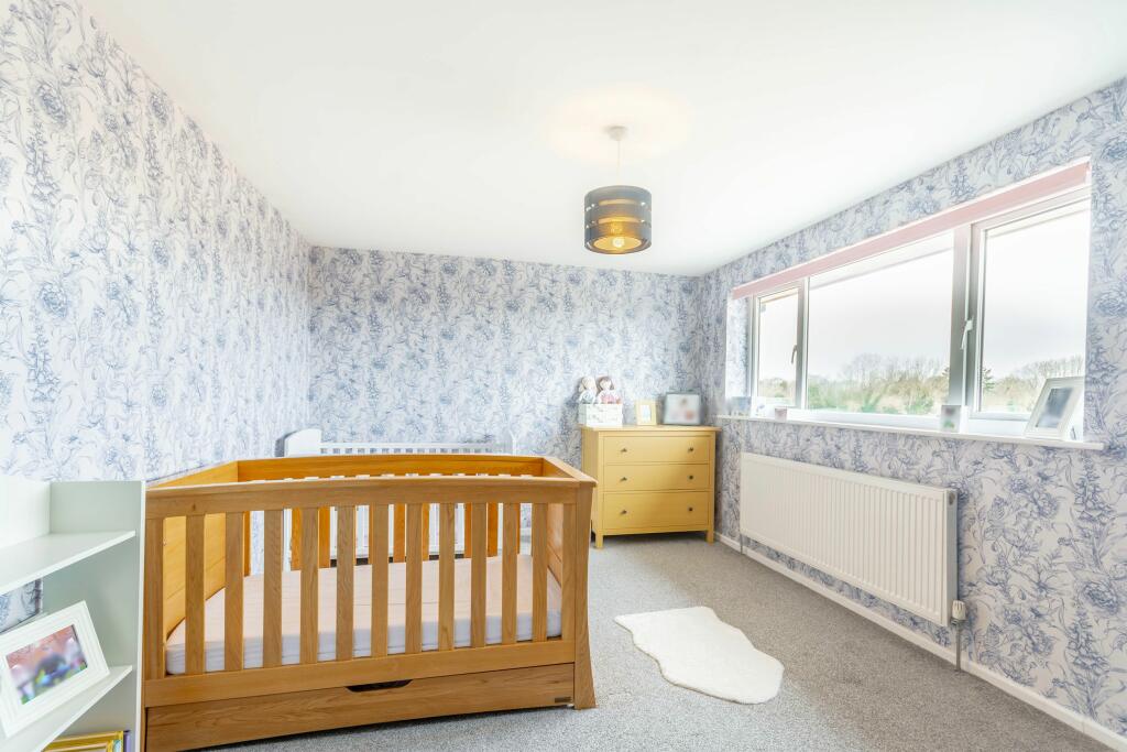 4 bedroom detached house for sale in Church Lane, Thrumpton, Nottingham, NG11