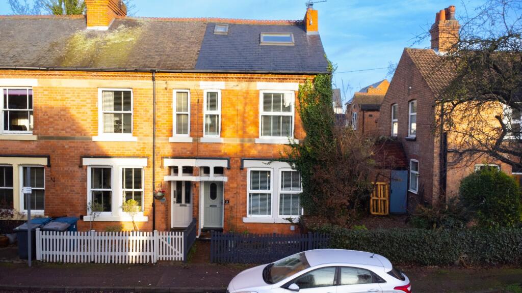 3 bedroom end of terrace house for sale in Richmond Road, West Bridgford, Nottingham, Nottinghamshire, NG2