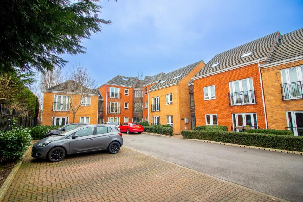 2 bedroom apartment for sale in Radcliffe Road, Gamston, Nottingham